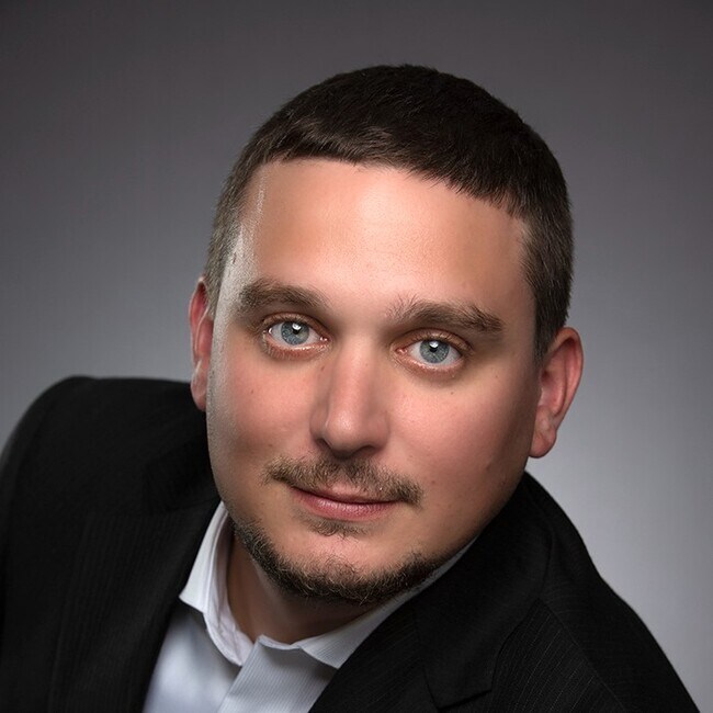 Agent Photo