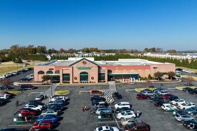 The Flowers Crossroads Harris Teeter isn't far from the O'Neals neighborhood.