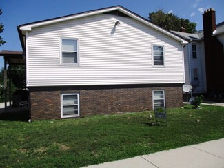 710 Douglas St, Bloomington, IL 61701
