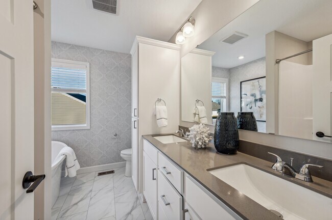 9. Primary Bathroom.jpg