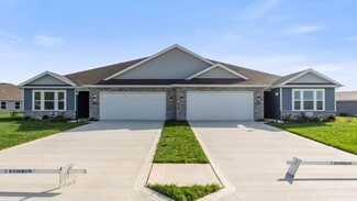 1104 Butler Lake Ct, Fort Wayne, IN 46818