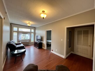 1202 Vine St, Scranton, PA 18510