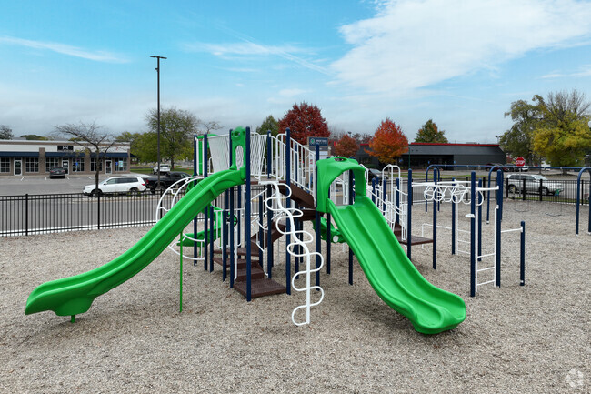 Great Oaks Academy Charter School has a student/teacher ratio of 38 to 1.