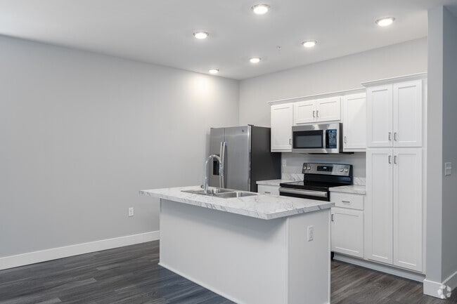 2BR, 2BA - 969SF Kitchen