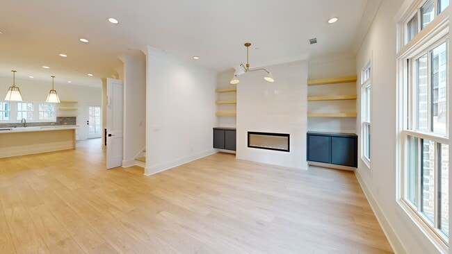 332 Sugarview Rd unit 16, Sugar Hill, GA 30518 - photo 2