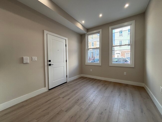 130 Elm St unit 3, Newark, NJ 07105 - photo 4