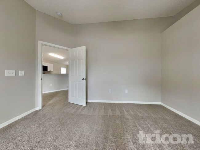 4468 Woodley Creek Rd, Jacksonville, FL 32218 - photo 7