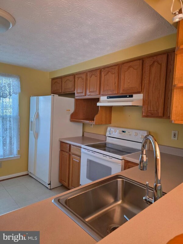 8530 Castlemill Cir, Nottingham, MD 21236 - photo 4