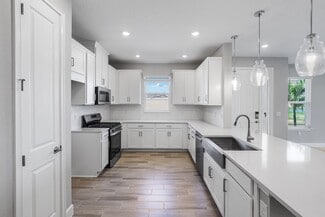 7774 Waining Moon Way, Sarasota, FL 34241