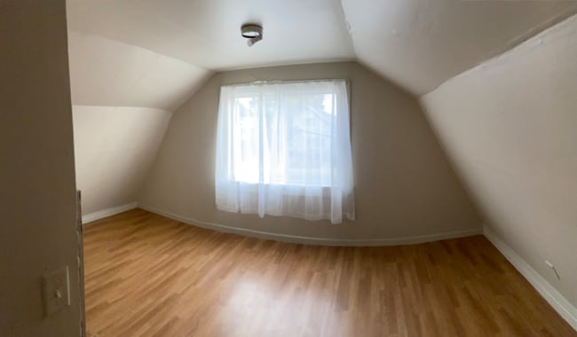 1148 Mckinley Ave, Havre, MT 59501 - photo 4