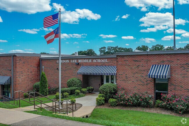 Gordon Lee Middle School is an above average public school located in Chickamauga, GA.