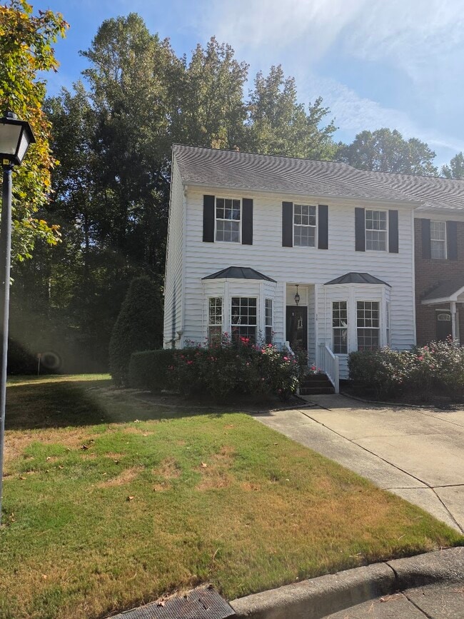 18 Duke of Gloucester Cir, Durham, NC 27713