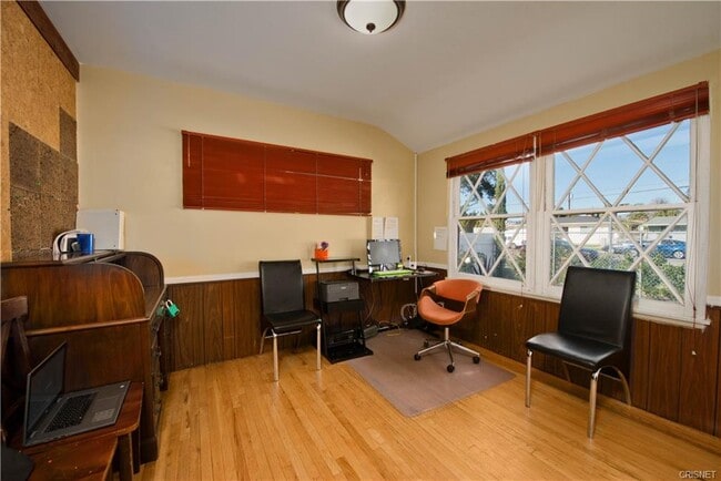 20322 Roscoe Blvd, Winnetka, CA 91306 - photo 6