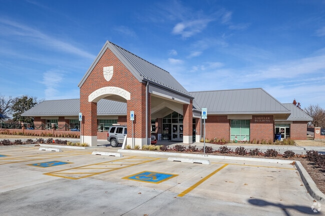 Casady School develops excellence, confidence, and integrity in every student.