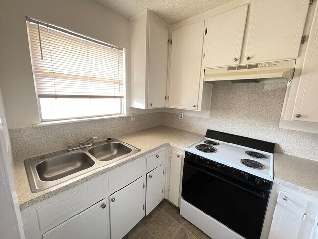 101 E Cardinal Ln unit 1, Harker Heights, TX 76548 - photo 5