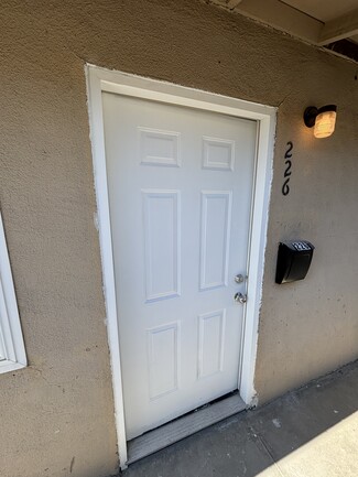 226 W 20th St, Merced, CA 95340