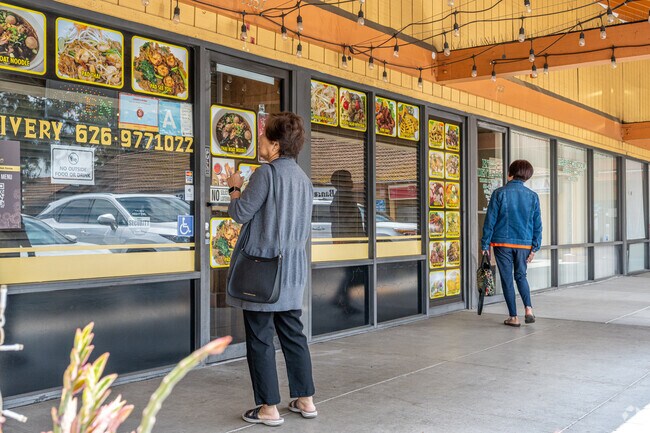 Tantawan Thai Kitchen offers authentic flavors in the Woodside neighborhood.