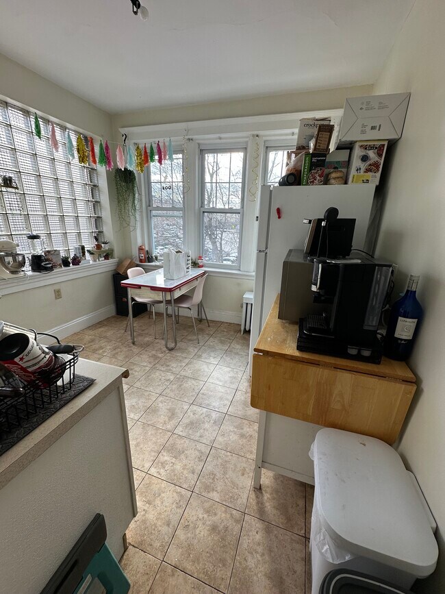 736 Washington St unit 2, Brookline, MA 02446 - photo 6