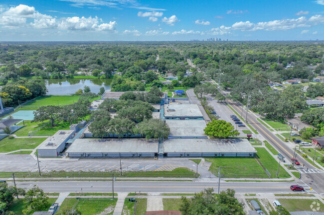 Witter Elementary School is located in the University Square neighborhood.