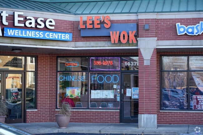 Lee's Wok is a favorite amongst the residents of West Graceland for Chinese food.