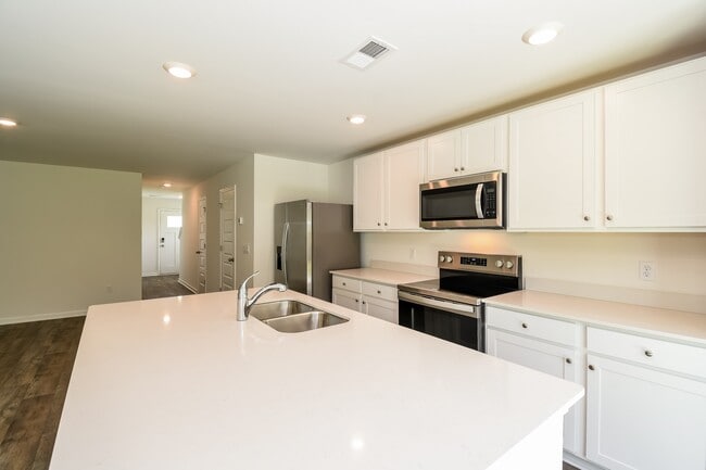 44 Striker Rd, Port Wentworth, GA 31407 - photo 2