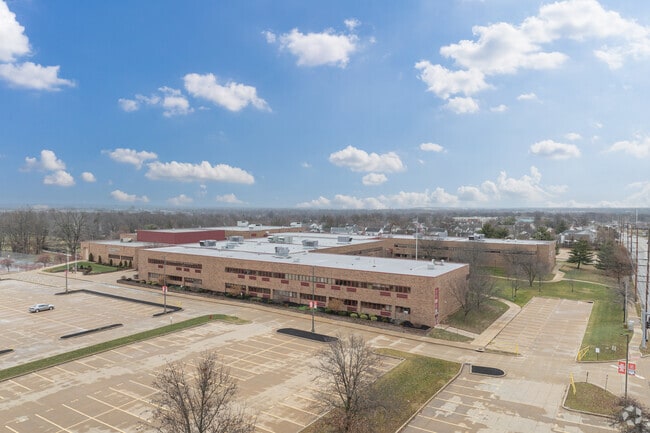 Fort Zumwalt South High School is part of the Fort Zumwalt R-II school district.