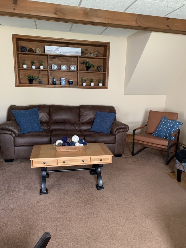 111 Oak St unit College Housing 26-2, Plattsburgh, NY 12901 - photo 4