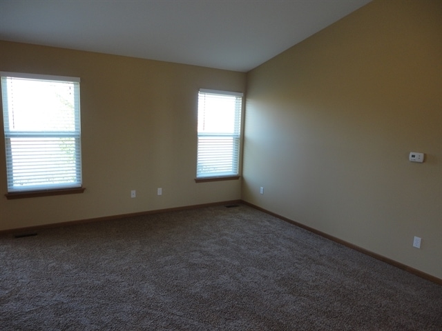 1031 Misty Landing Ct, Malta, IL 60150 - photo 5