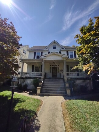 1409 3rd St SW Unit 2, Roanoke, VA 24016
