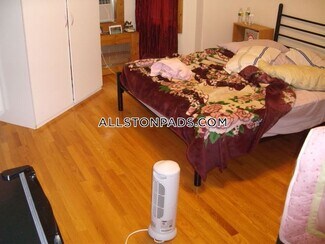6 Webley St Unit 2, Boston, MA 02134