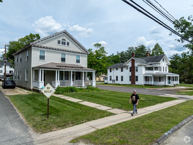 Most of the homes in the center of North Canaan date from the 1800s or early 1900s.