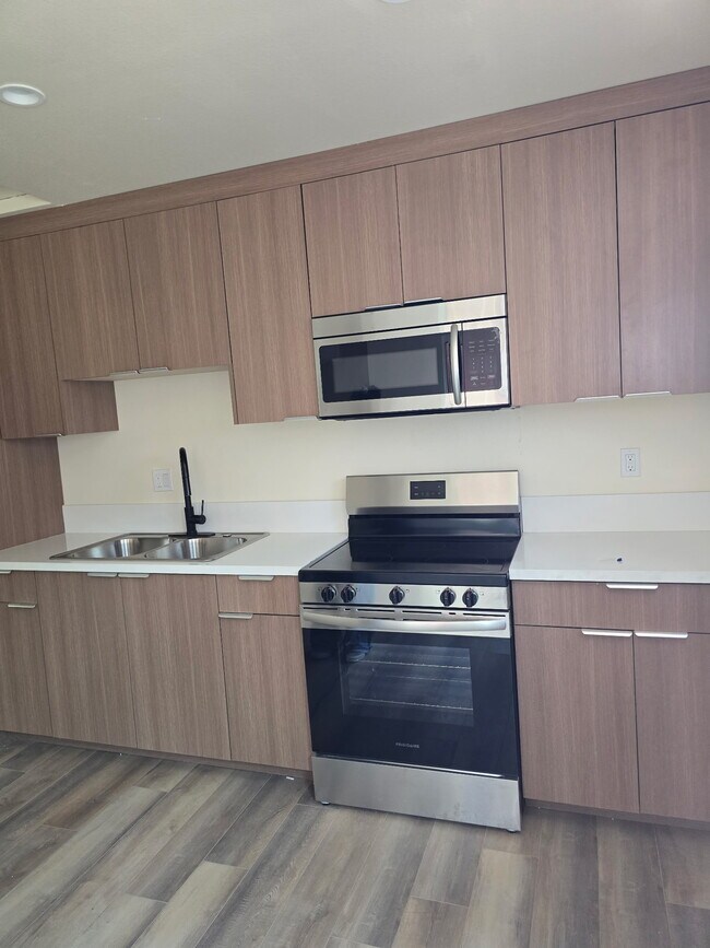 3929 Brighton Ave, Los Angeles, CA 90062