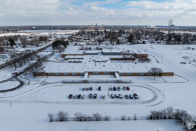 The student drop-off area of East Intermediate School.