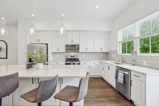3039 Wells St, Avondale Estates, GA 30002