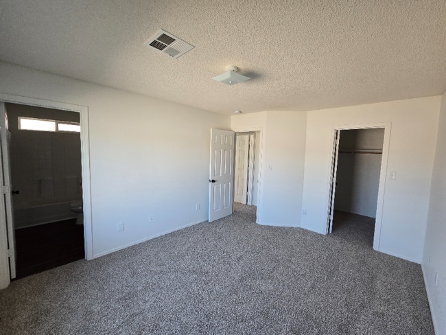 953 S 47th Dr, Yuma, AZ 85364 - photo 5