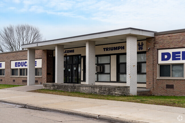 Harper Woods Middle School offers a diverse curriculum, setting children up for success.