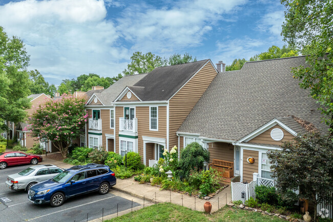 Find home in the townhomes of Riverrun.