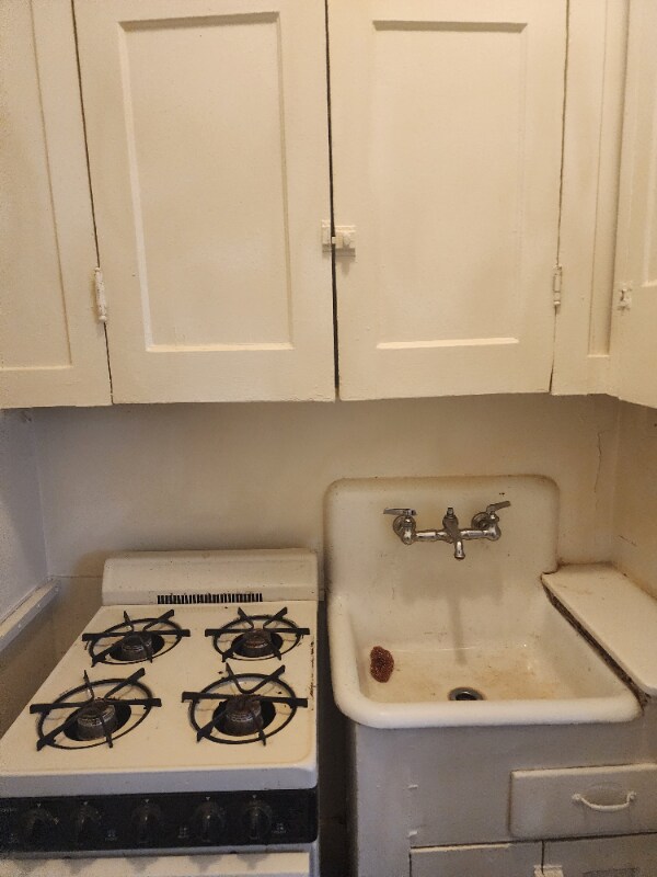 1319 Union St unit A, Schenectady, NY 12308 - photo 2