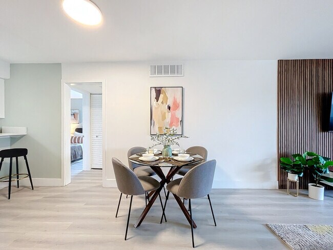 1401 SE 15th St unit ID1224059P, Fort Lauderdale, FL 33316 - photo 4