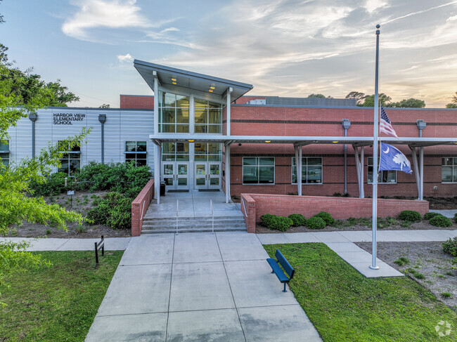 Harbor View Elementary School is an option for Charleston's youth.