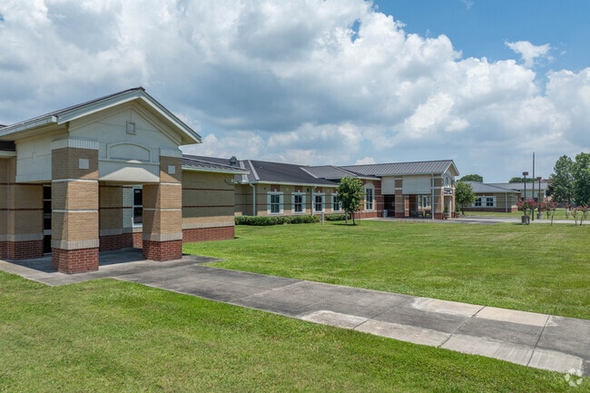 G.W. Robinson Elementary serves grades K-5.
