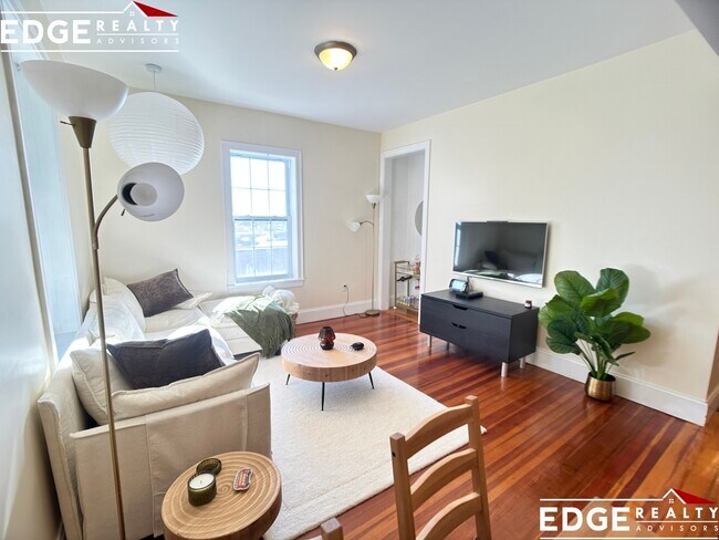 111 Fisher Ave unit 3, Boston, MA 02120 - photo 4