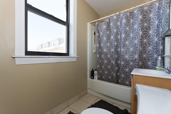 29 High St unit 6, Boston, MA 02110 - photo 5