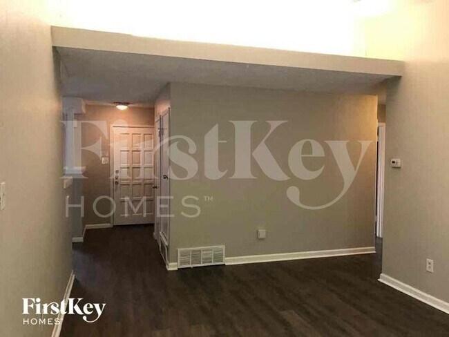 1602 Geraldine Ln, Arlington, TX 76010 - photo 6