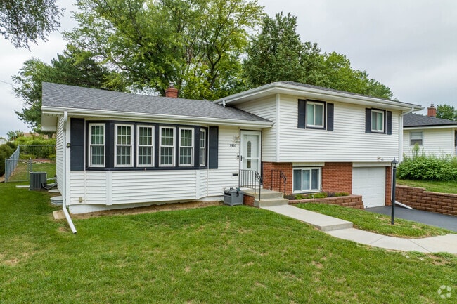 Split-level homes are abundant in West Central Omaha.