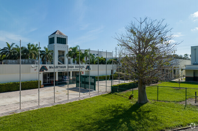 Picture of McArthur High School