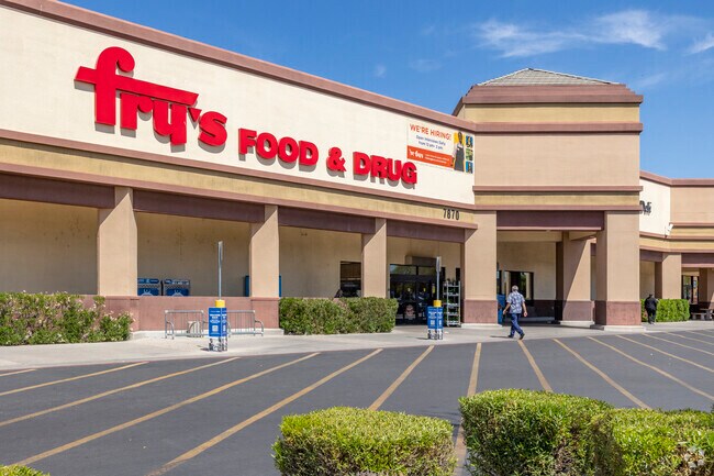 Continental Reserve residents will likely shop for groceries at Fry’s.