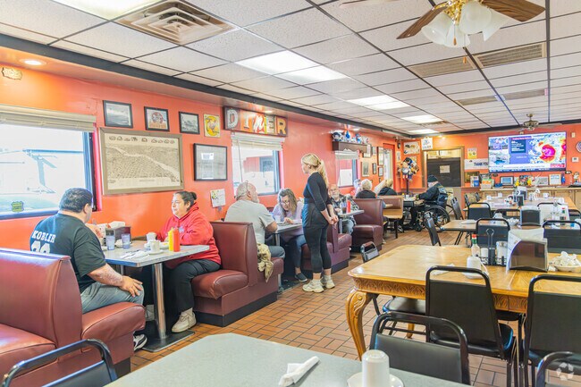 Fairgrounds locals and guests can count on Mr. C's for a great breakfast.