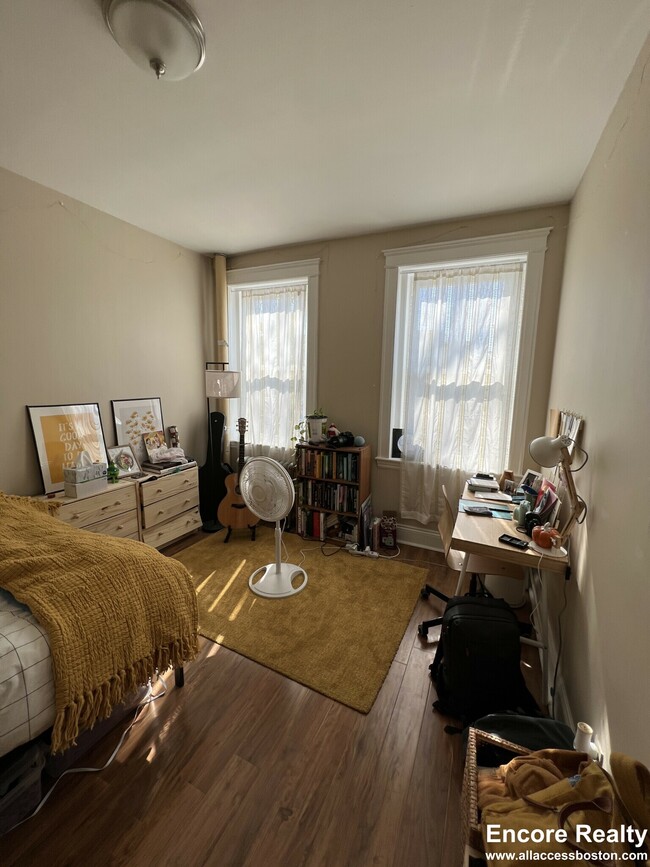 1251 Commonwealth Ave, Boston, MA 02134