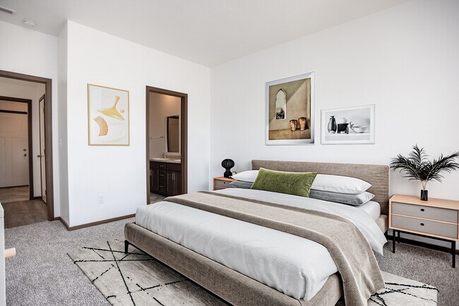 Willowbrook Village, Sioux Falls, SD 57110 - photo 2